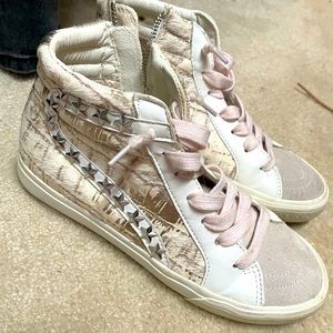 Pink and gold Vintage Havana’s